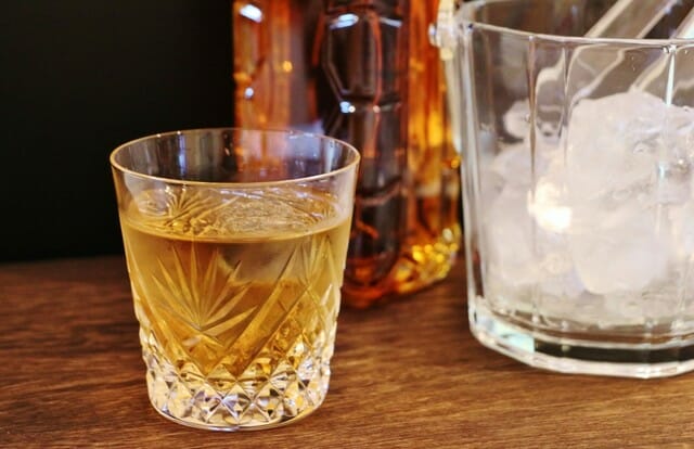 ウイスキーの水割り